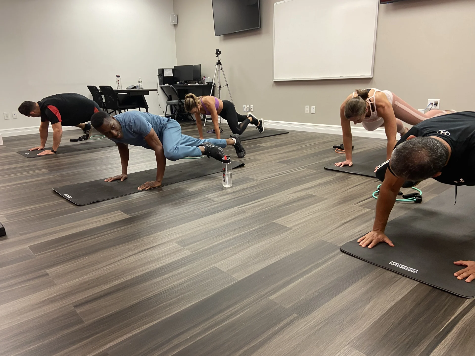 GYMGUYZ 5